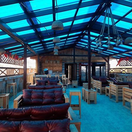 Ocean6 Hotel Kokrobite Exterior photo