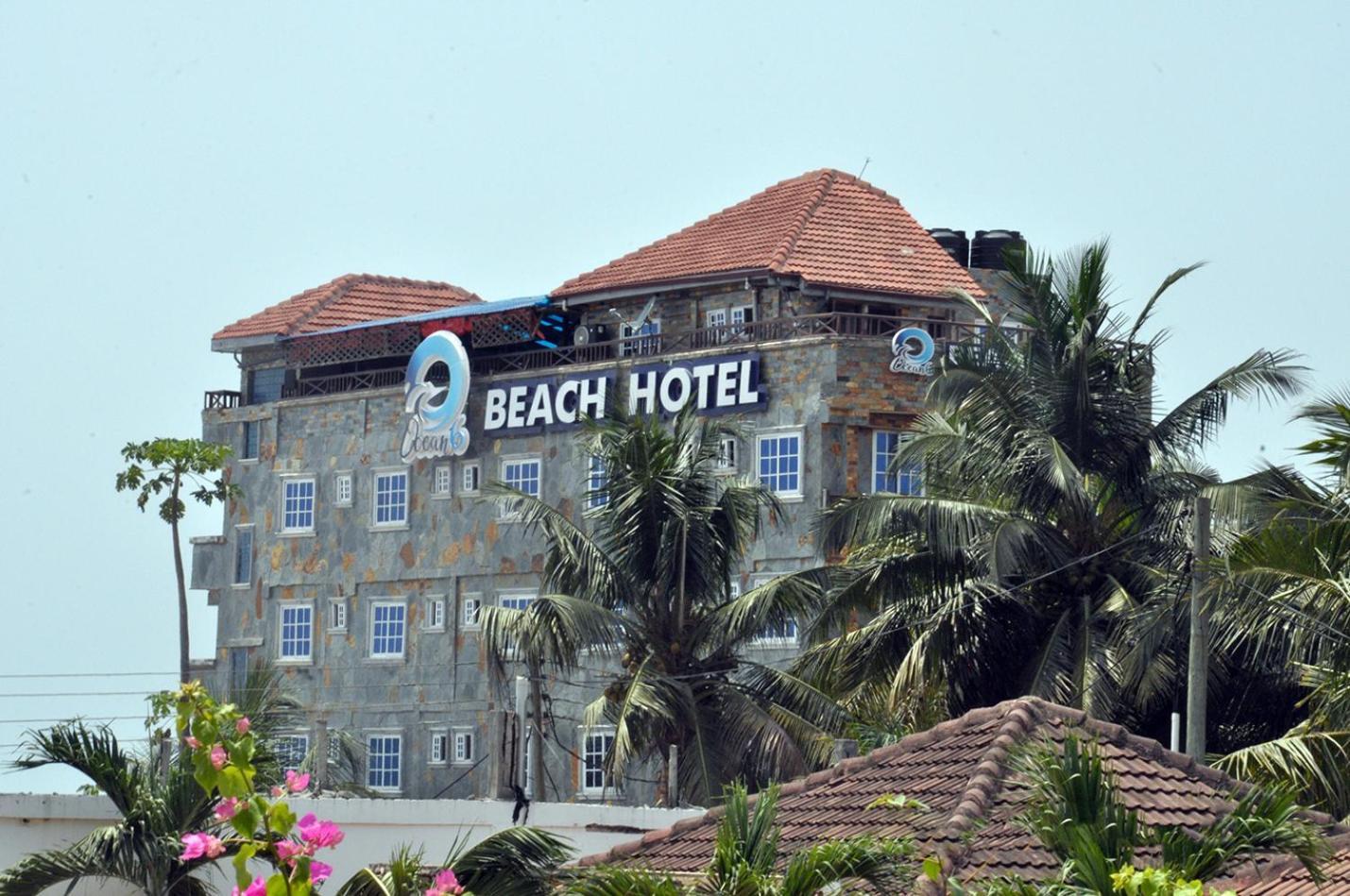 Ocean6 Hotel Kokrobite Exterior photo
